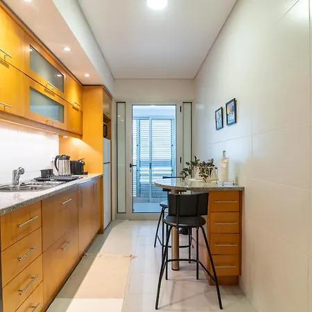 Urban Pdl Flat I * 蓬塔德尔加达