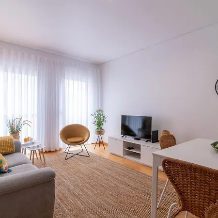 Urban Pdl Flat I * 蓬塔德尔加达