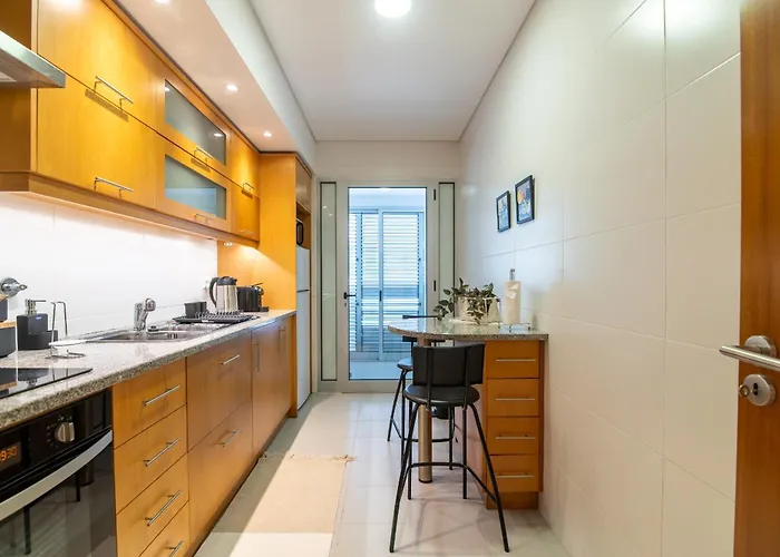 Urban Pdl Flat I * 蓬塔德尔加达